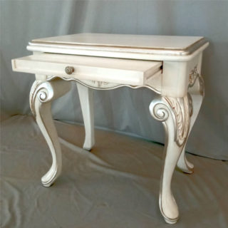 Bedside table with drawer, legs with leaf and volute carving, Italien baroque style inspiration.